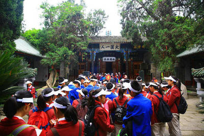 全力開發新型研學項目，力促諸葛古鎮研學旅行邁向新篇章